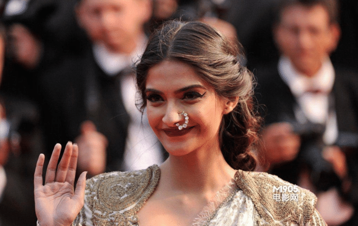 印度街头遇到带有鼻环的女子,无论漂不漂亮,千万要绕道走开