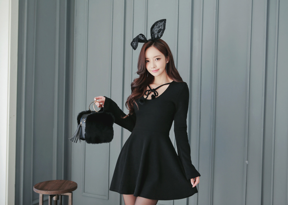 女神孙允珠，圣诞白兔精灵治愈甜美小洋装