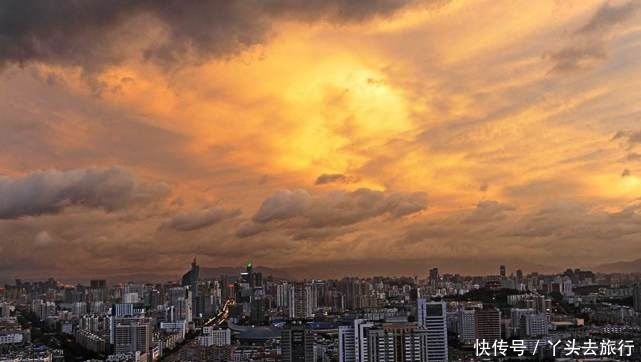 盘点国内最热的十大城市，武汉、重庆上榜，热到你怀疑人生