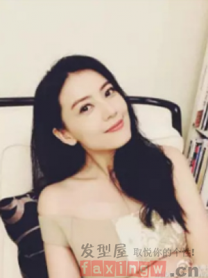 清新甜美瓜子脸发型 轻松打造时尚女神范