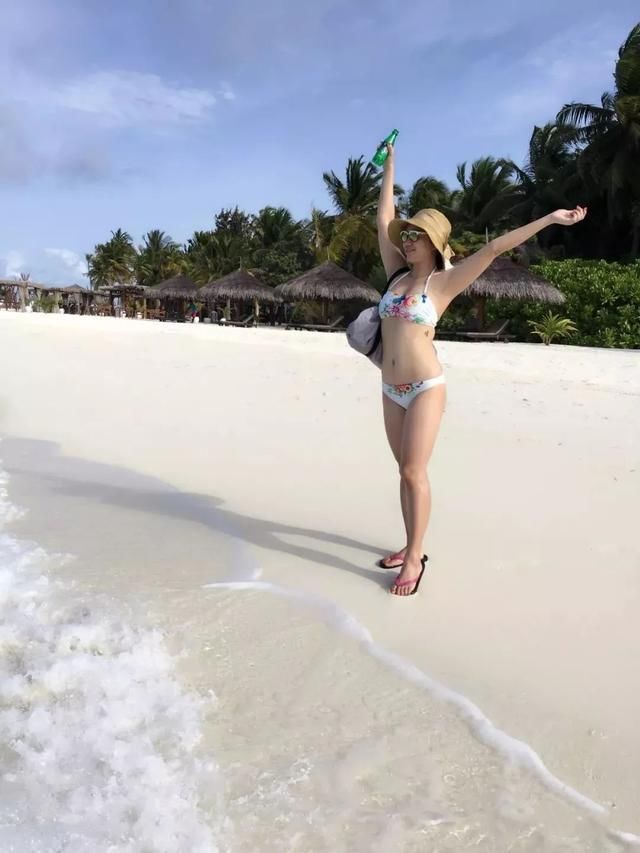 从油腻中年妇女到健身比基尼选手，这位小姐姐1年的逆袭太惊艳!