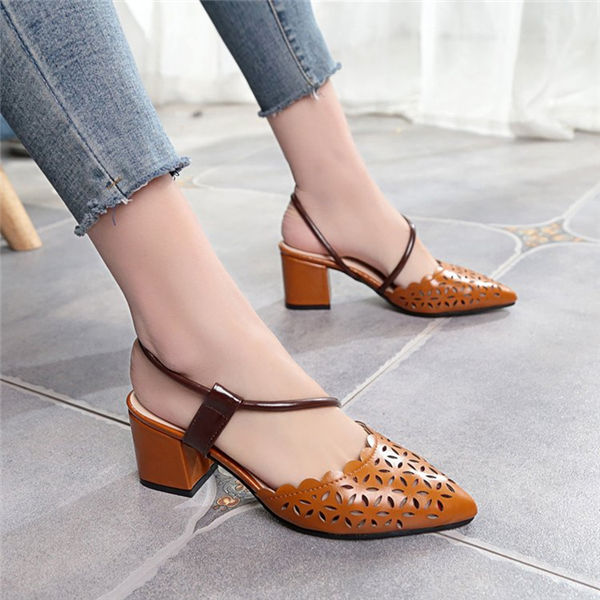 你的脚型这么好,不穿尖头鞋真是太可惜了,展现出自己独特的美