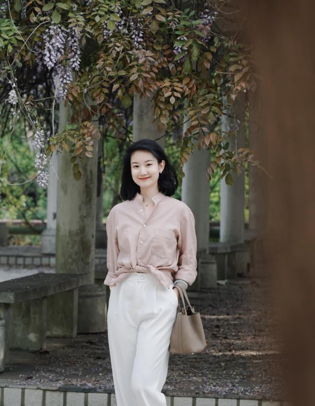  #韵味#做好穿搭的功课,简单衣服穿出时尚韵味,穿衣不再随波逐流