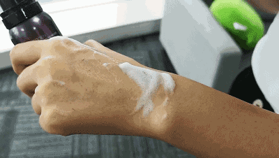 张韶涵又双叒叕种草了!10秒洗出角质、死皮，温和去角质...