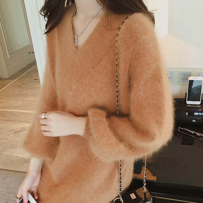 女人再穷也要会打扮!今年流行毛衣+小短靴，时尚美嫩，谁穿谁靓