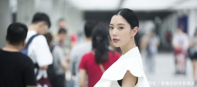 “亚洲第一美女”克拉拉，完美身材引无数宅男围观