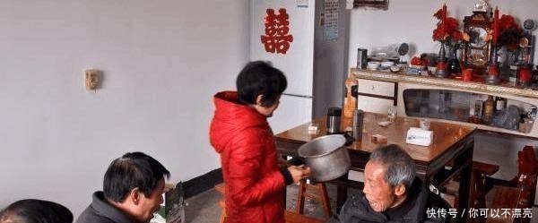 农村5大怪现象,城里人看不懂,老农民看不惯你们村有几种！