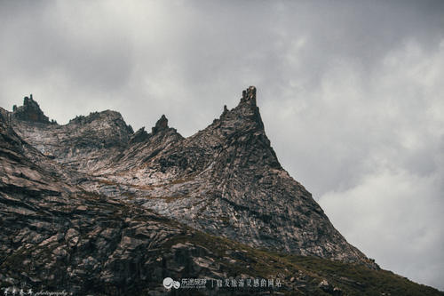 大自然的鬼斧神工 莲宝叶则 山之铿锵