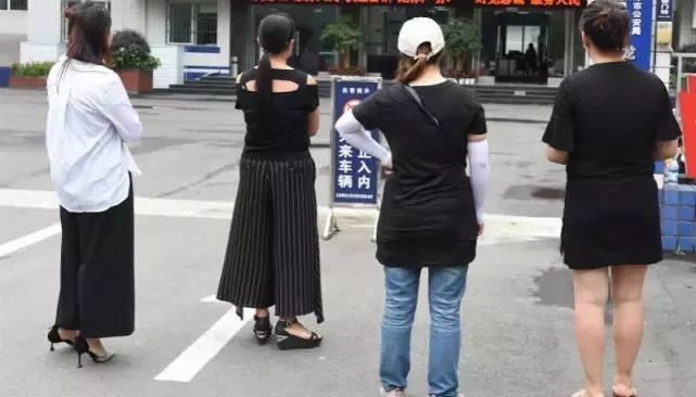 史诗级渣男!四川男子疯狂诈骗,被抓时来了6名女友!