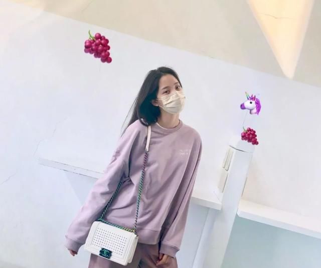  [千万别]身材微胖的女人,千万别穿这3种衣服,试试另外3种,更时髦显瘦
