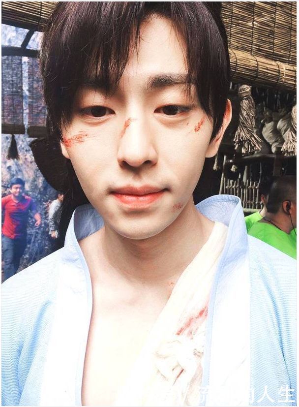 换了发型的邓伦“堪比整容”，网友：这颜值达到巅峰！