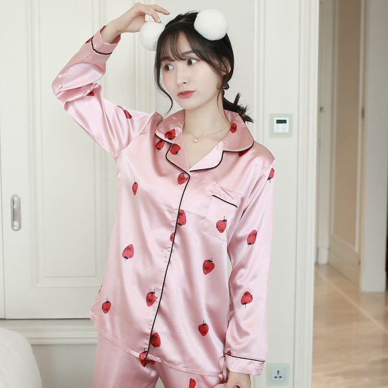 好睡衣才有好睡眠，性感真丝睡衣，提升你的睡眠质量