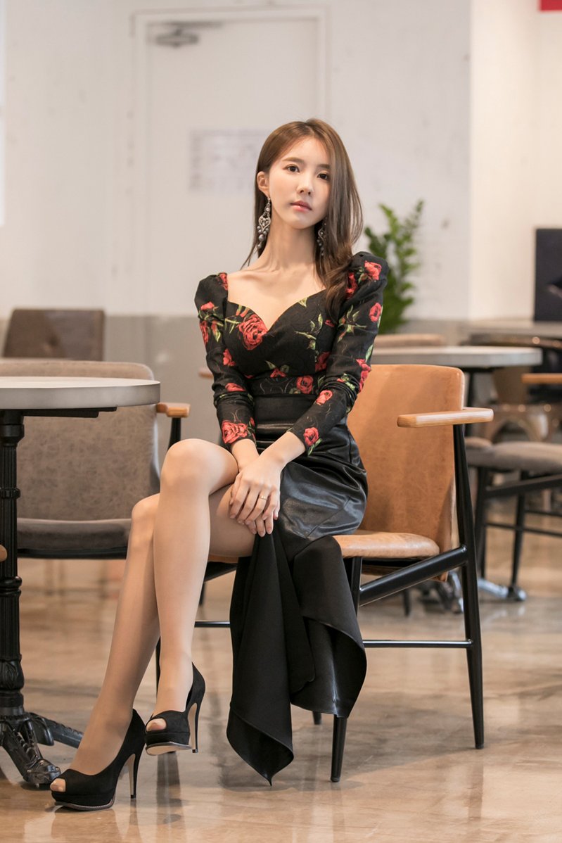 娉婷袅娜圣克鲁斯凤舞裙