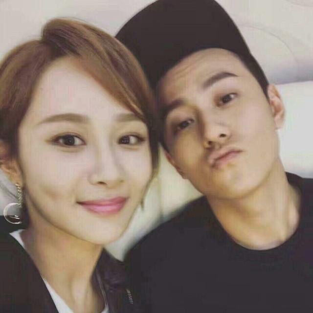 杨紫秦俊杰正面回应:正式分手，看完各自的通告我笑了!