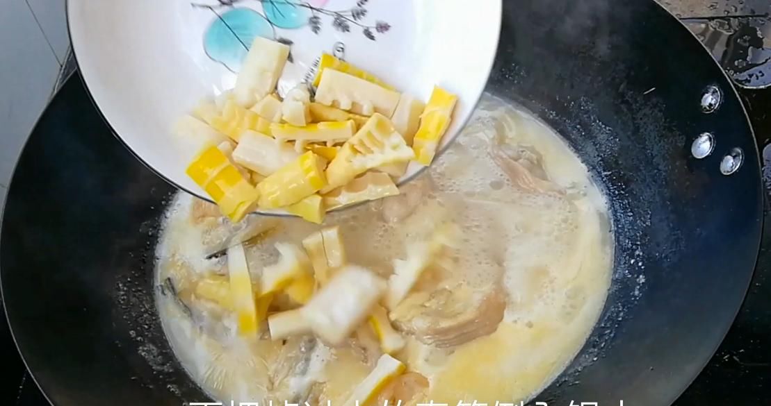 『肉质』淮扬菜大厨分享江苏经典美食——白汁鮰鱼,肉质软糯细腻鲜美异常