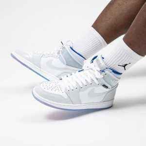  精致：上脚帅气！细节精致！「小 Dior」Air Jordan 1周六登场