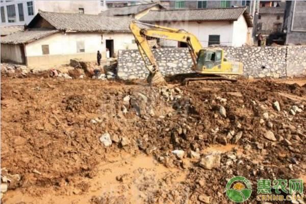 农民朋友请注意，以下这四种情况下的宅基地会被收回！