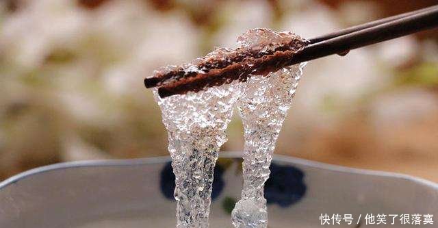 『将雪燕』“天然玻尿酸”被找到,早晚吃一点,补水抗皱,小脸顺滑又水润!