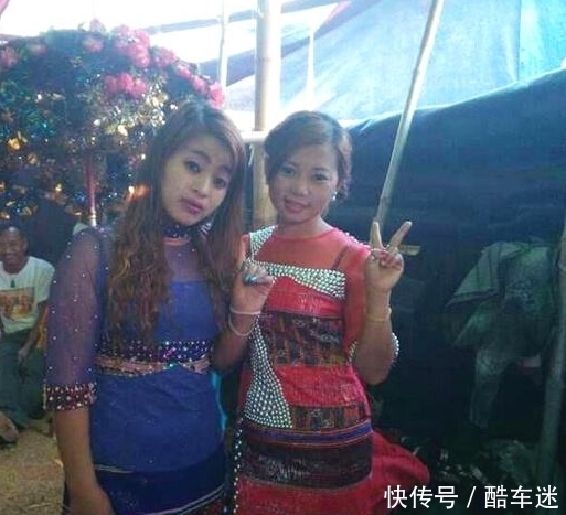 另外一个“中国”？当地人说汉语，吃中餐，就连招牌都是中文！