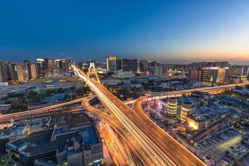  广州：西南三座新一线城市：最强的那座不是成都，两年内可能超越广州