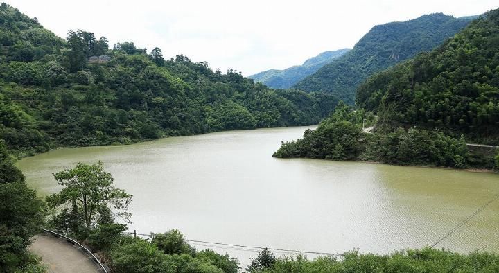 利奇马台风后，水库泄洪，第一次看见
