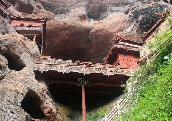 惊叹！仅靠一根柱子支撑的寺庙，历经近千年风雨沧桑！