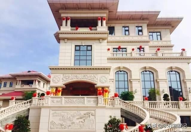 10栋福建农村别墅，堪比皇宫，把广东人都看呆了