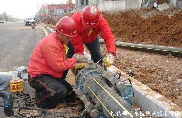  #成了#农村又来一个大工程，每户将或补贴500元，对老人来说却成