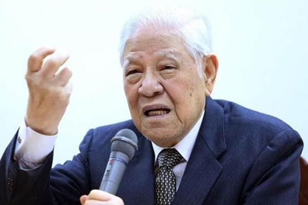  「嘲讽」李登辉喝奶被呛住院 遭岛内网友嘲讽