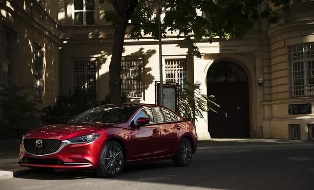  『当中』动力重要还是驾驶乐趣更重要？在君威和阿特兹当中应该如何选择