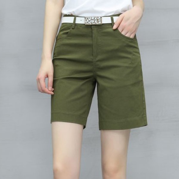 穿腻了裙子，就换条短裤穿吧，给你不一样的性感