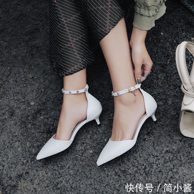 小高跟气质穿，性感妖娆有女人味