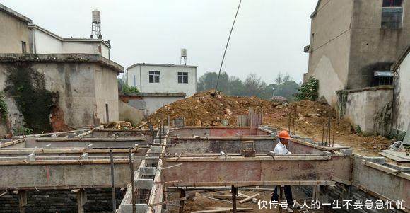 乡村大哥仅仅花了20万，就建了精美的别墅，乡亲们却很妒忌呀！