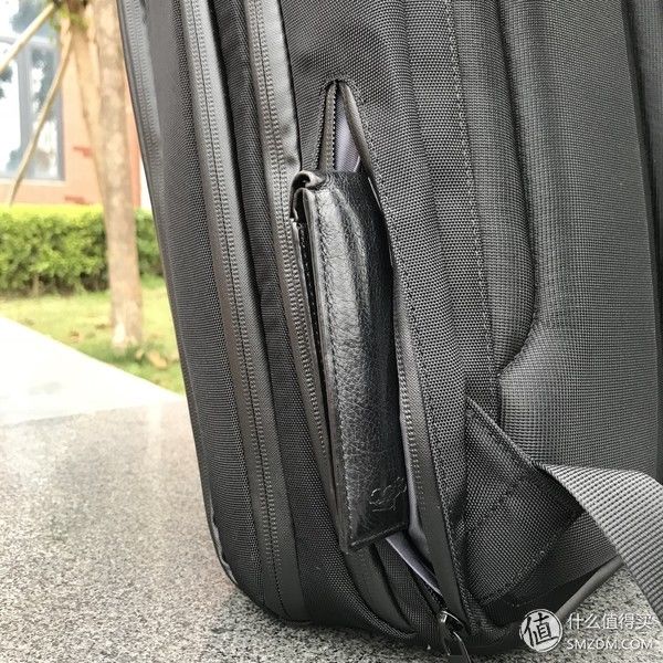 细节出众的钢铁直男包 Elecom宜丽客 多功能数码收纳通勤包测评