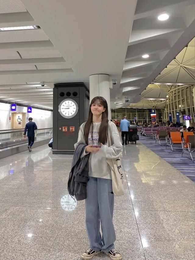 「阔腿裤」梨形身材妹子的救星来了!学好这个穿搭技巧,做个时髦精不成问题