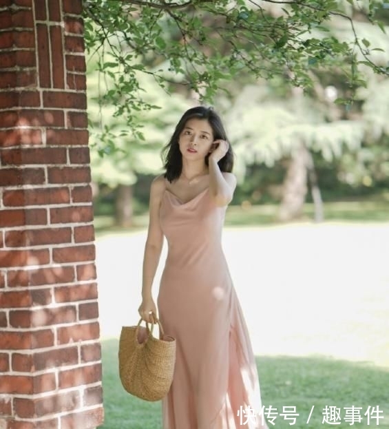 #三木#三木时尚博主春天穿衣搭配,西装配牛仔裤子修身养性又显高,展示出知性优雅大气气场