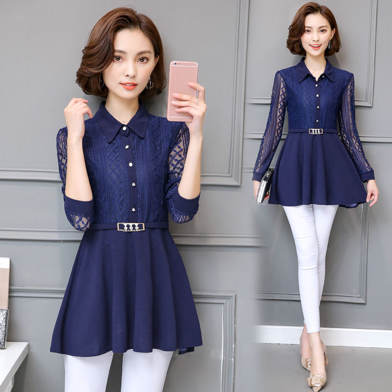 国庆出游，少穿裙，穿这样的小衫，搭黑裤子，四五十岁女人也美翻