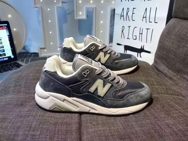 潮人们最爱的就是它!你也能拥有!