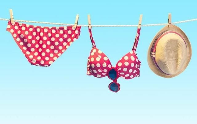 夏天海边必备!比基尼怎么挑?正确穿法技巧