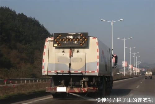  取消@洒水车成道路“毒瘤”？电动车主：快取消，我不想变成“落