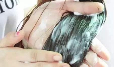  脱发■洗头时注意这4点，发质会明显变好，连脱发的情况也都减少了
