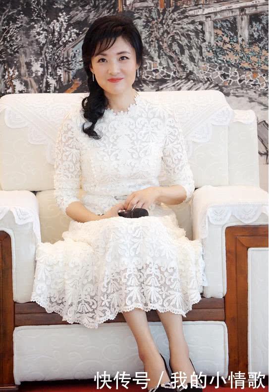 50岁周涛很真实，不化妆不扮嫩！网友：这才是女人该有的自信！