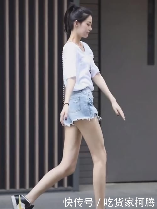「越来越」有一种下装很安全,正面看是裙子,后面瞧却是裤子,意外成潮流