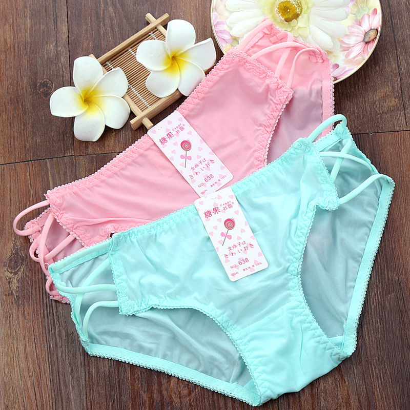 女人出门穿三角裤好?还是T字裤好?看完图下，你就知道答案了