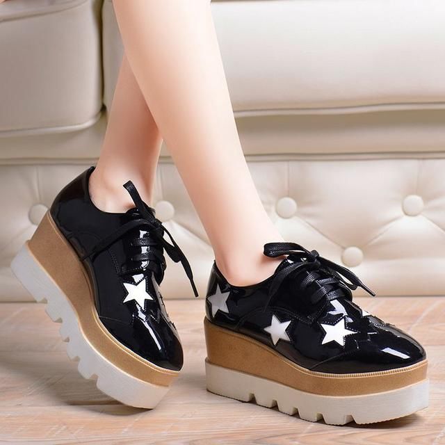 男生公认最丑的鞋子，尤其是第三款，俗到哭，看看你有没有在穿?