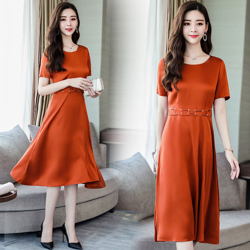 太美了!不骗你!穿这些连衣裙,瞬间迷倒一大片!奔4女人别错过