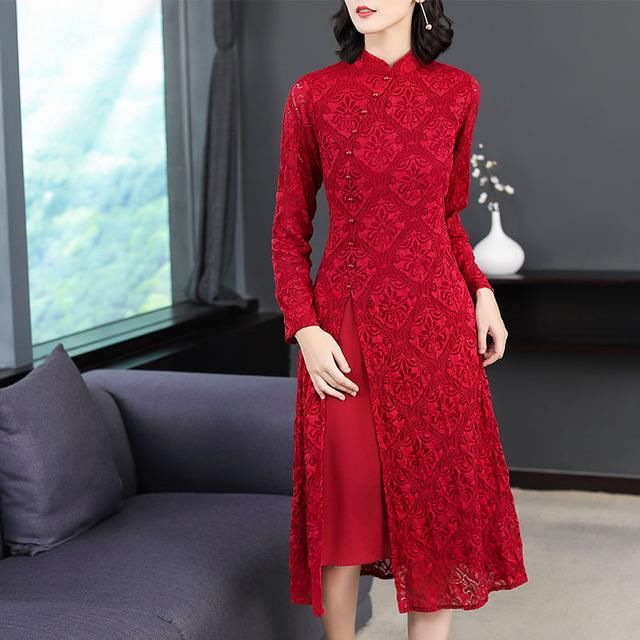 “樱桃红”秋裙，一早上新了！款式美过旗袍，尽显女人的高贵风采