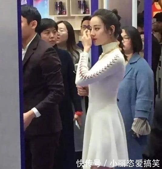 那么美的热巴，她也有穿错衣服的时候，穿错衣服颜值瞬间拉低！