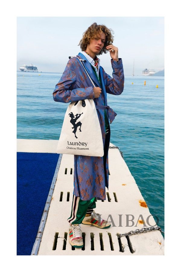 古驰  2019早春男士系列Lookbook:米开理心中的浮华世界!