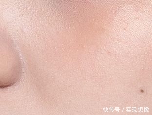  [粉底]50块的彩妆画出500块的质感？这些化妆工具功不可没！
